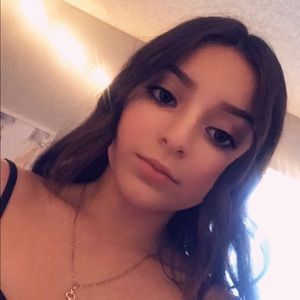 Meet your Posher, Ariel